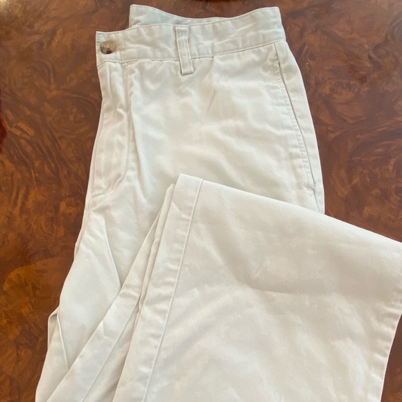 Vineyard Vines Khaki Club Pant - Picture 8 of 9